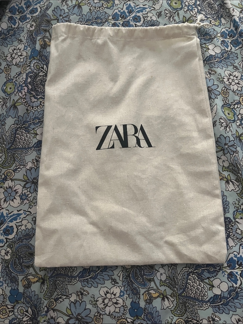 ZARA Off-White Canvas Drawstring Pouch with Black Logo